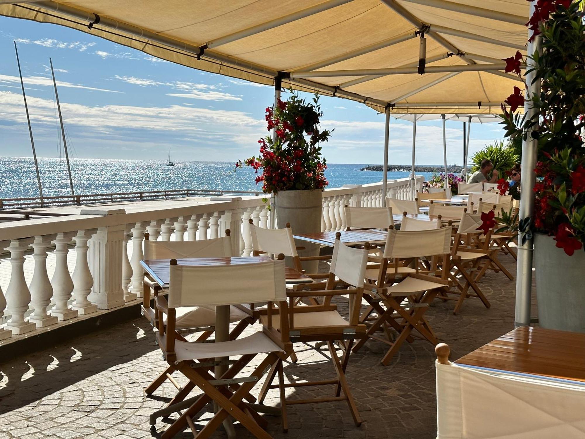 Hotel Golfo E Palme Диано-Марина Экстерьер фото