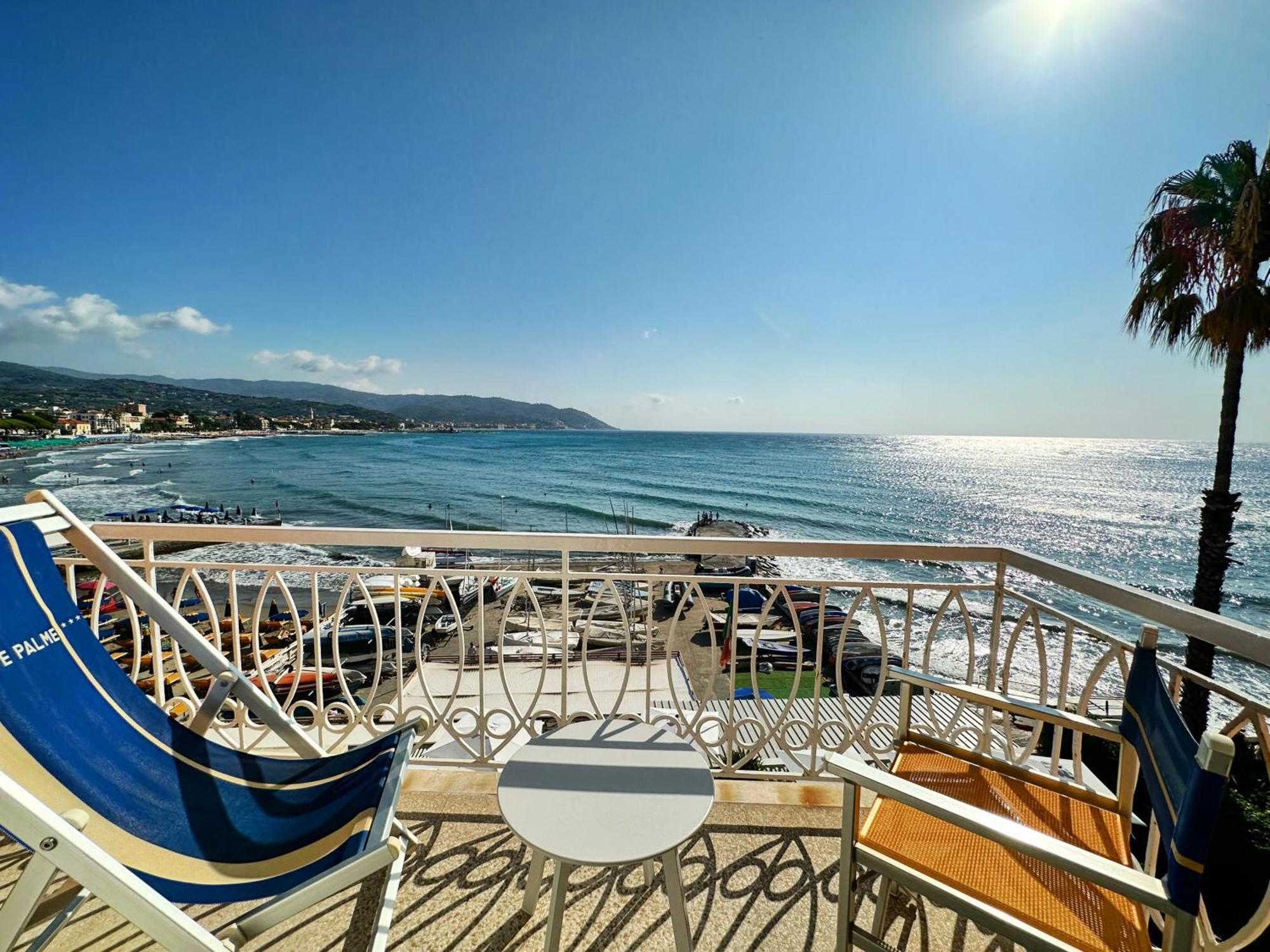 Hotel Golfo E Palme Диано-Марина Экстерьер фото