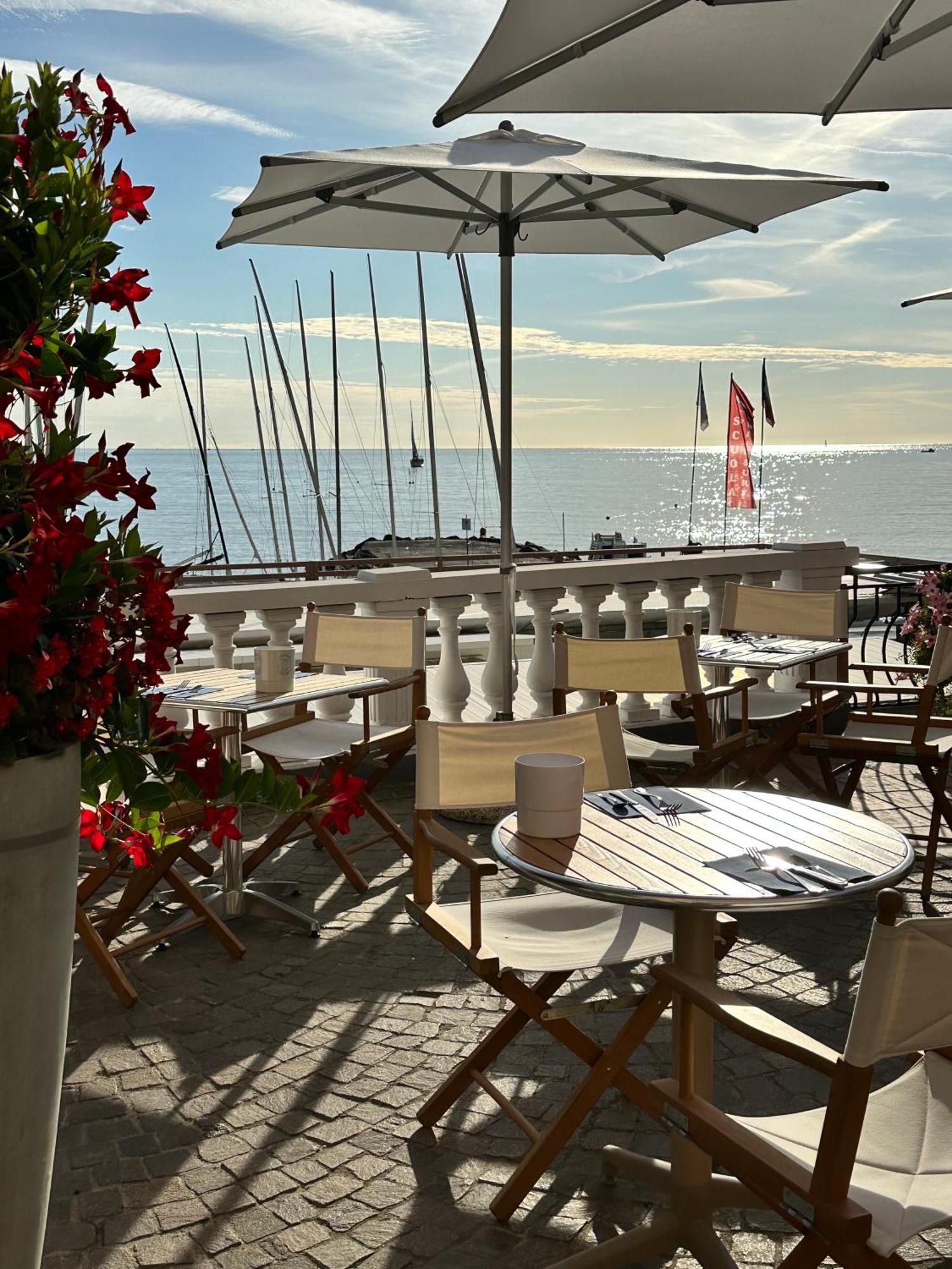Hotel Golfo E Palme Диано-Марина Экстерьер фото